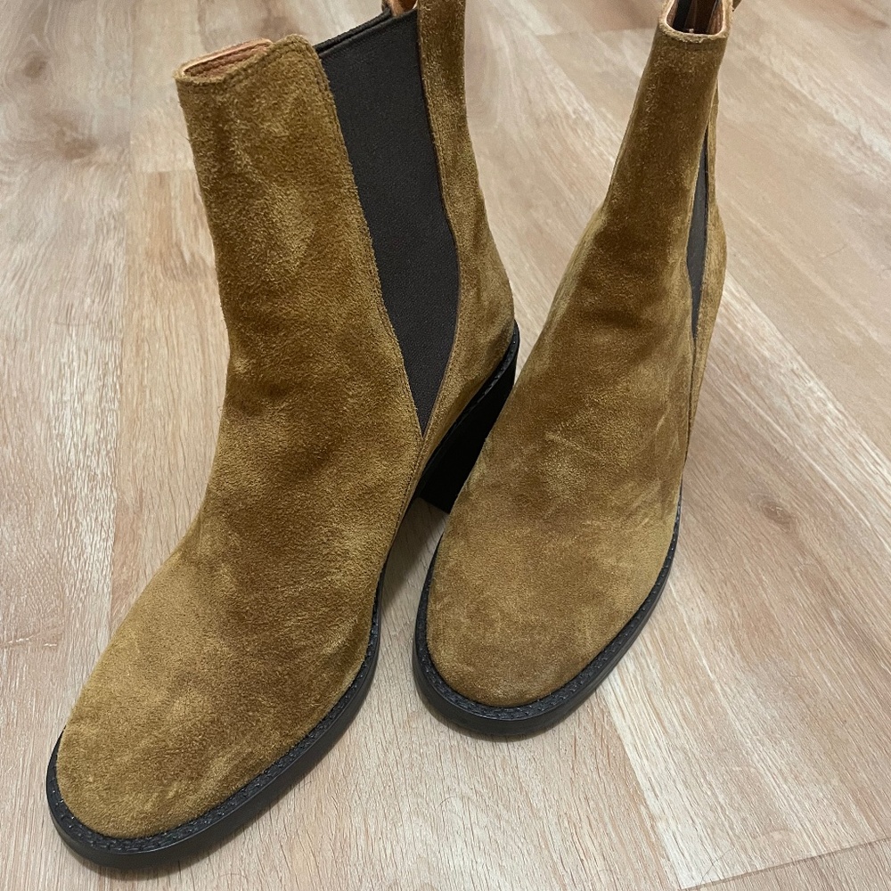 Sezane Soulier booties, golden suede, size EU 39